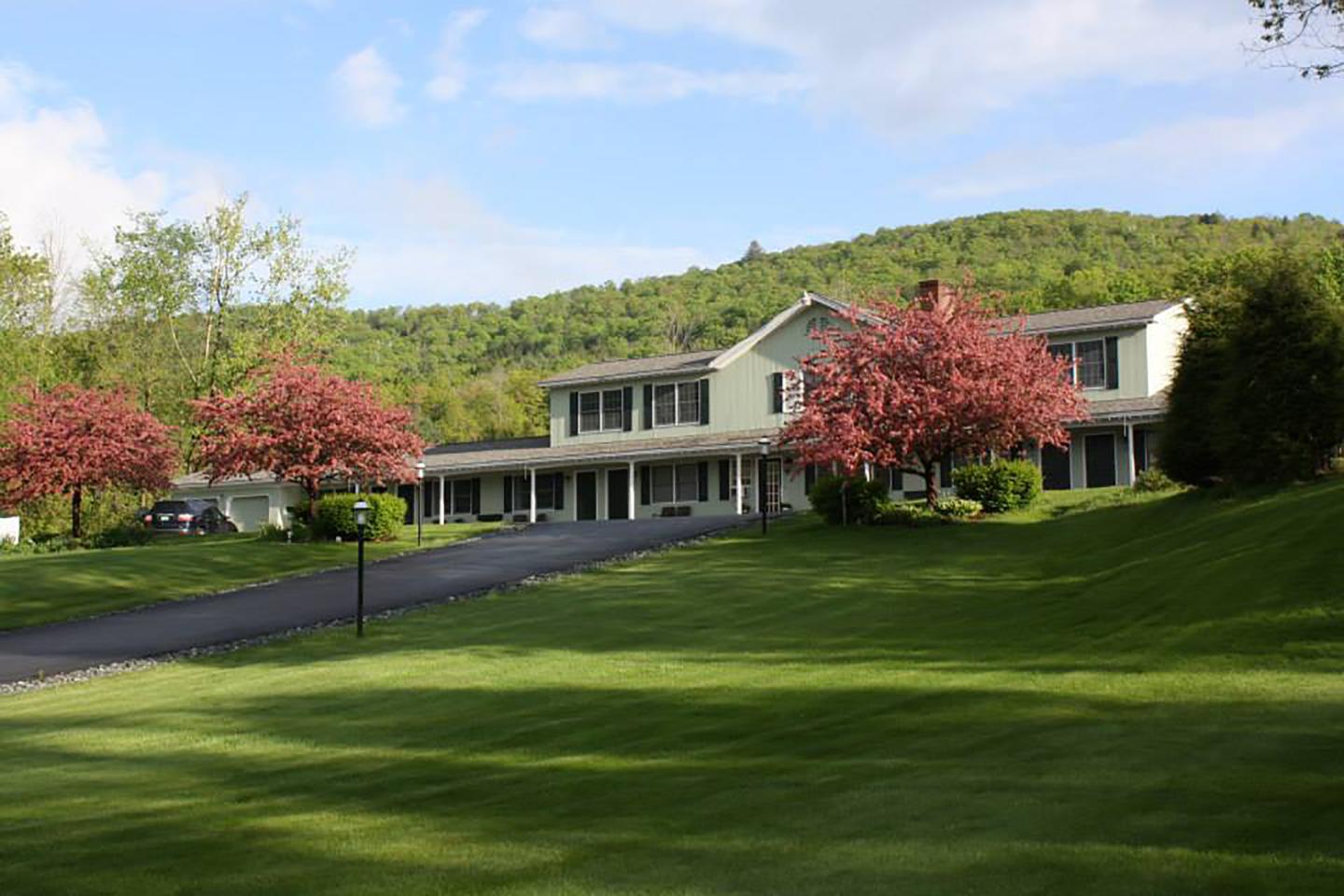 Lesbian hotel new hampshire vermont