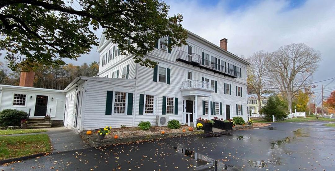 Woodbury, Ct Unique Lodging For Getaways + Vacations 