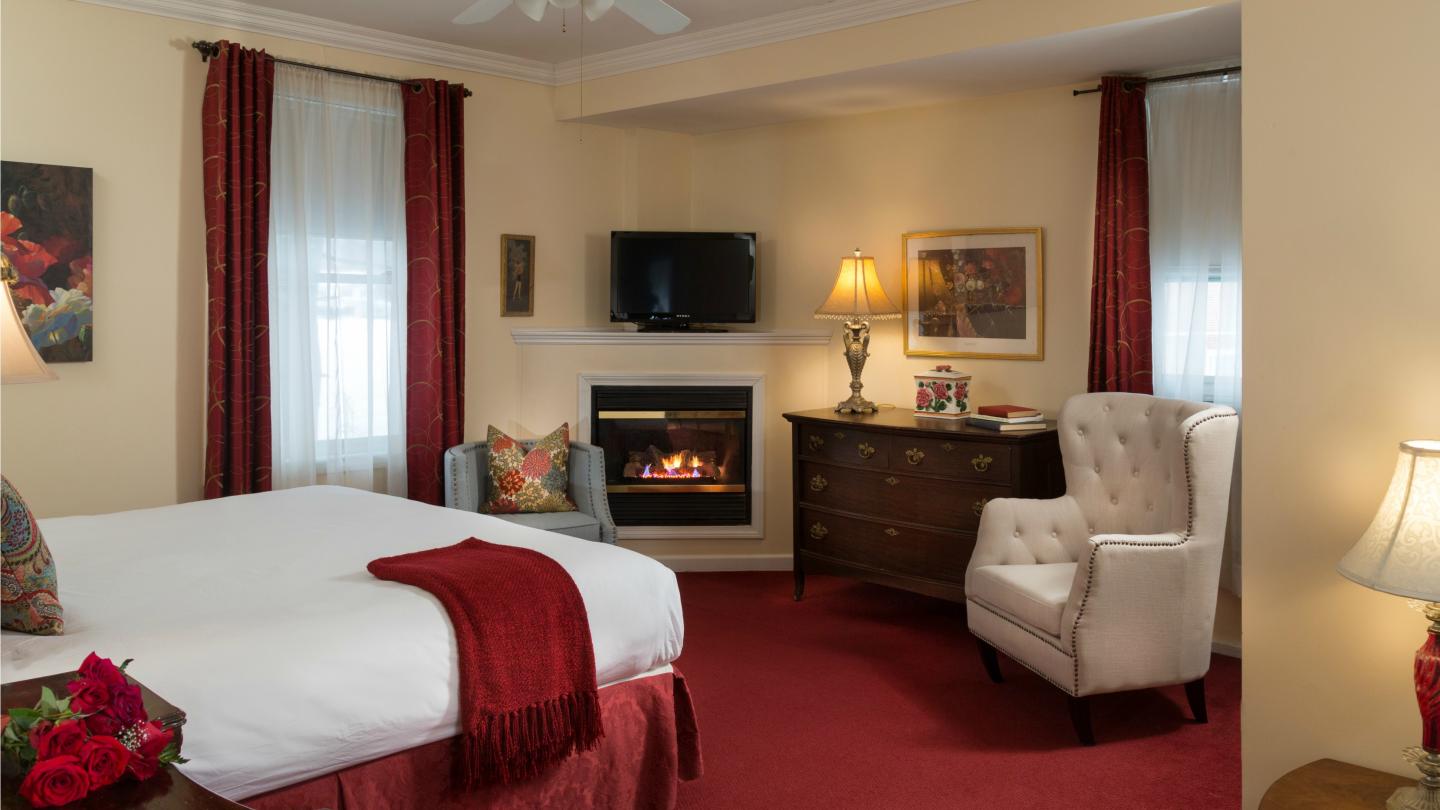 Hampton Terrace Dexter Room