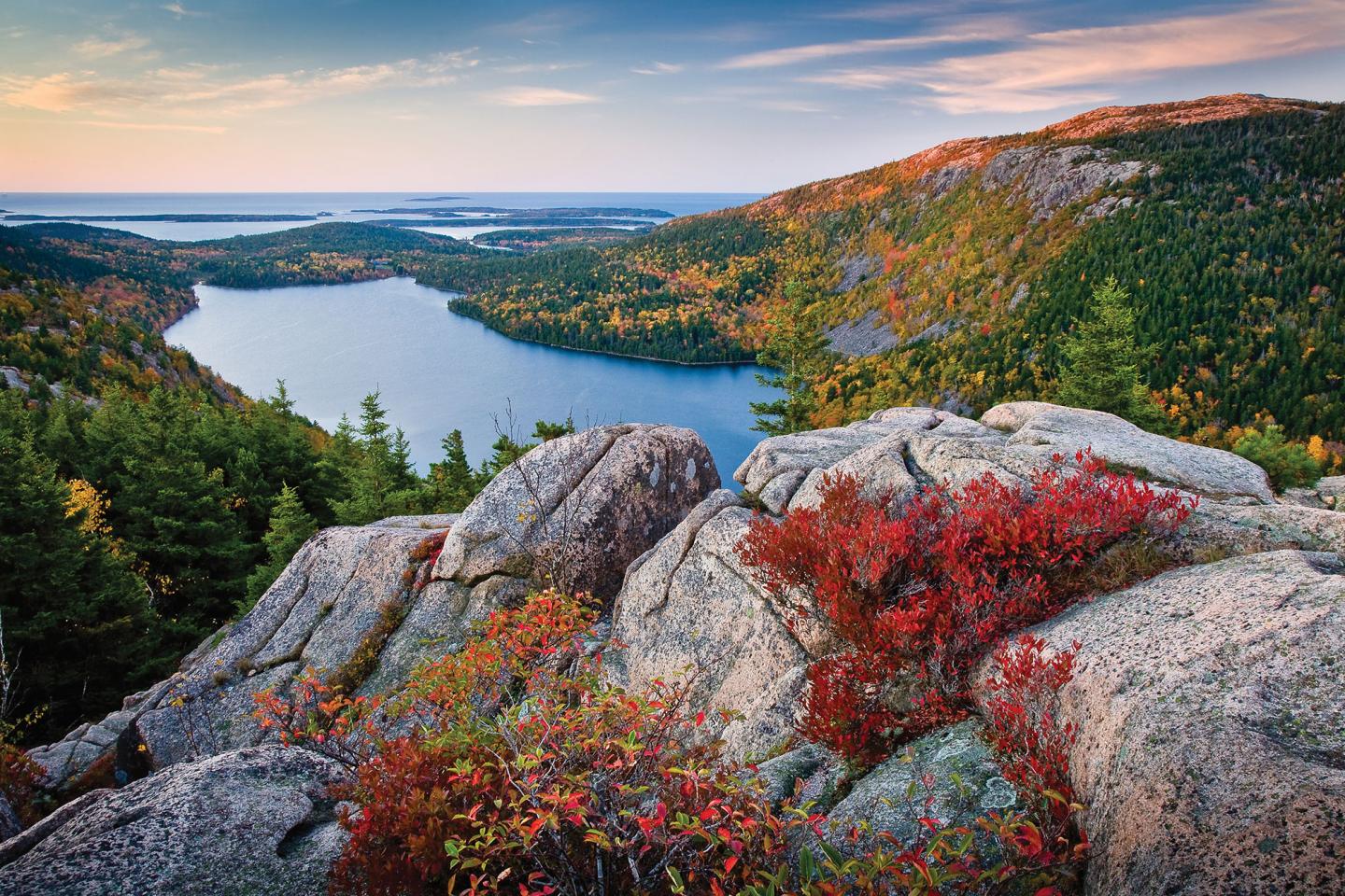 Discover the Magic of Travel Maine in the Fall