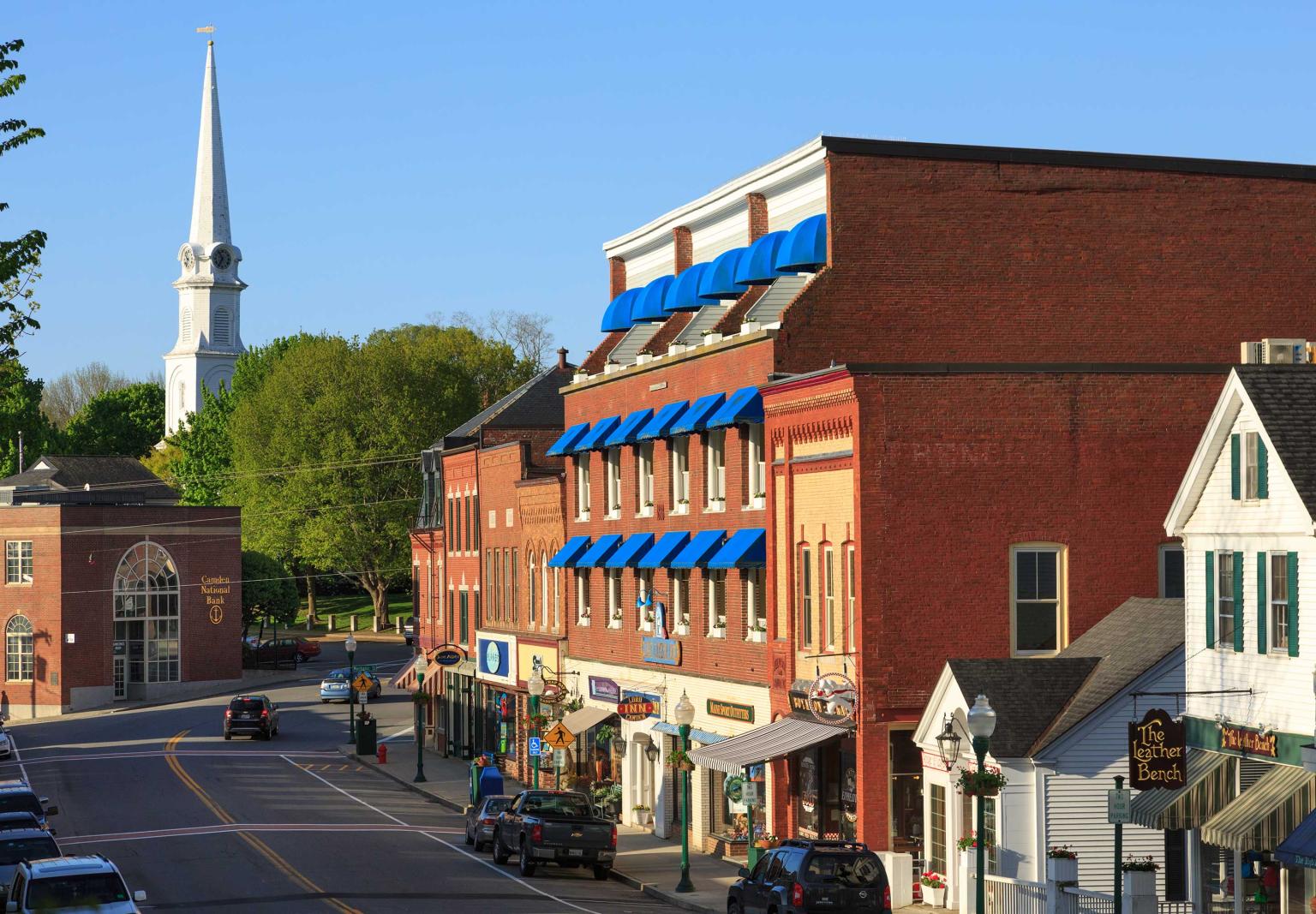 Lodging in Camden, ME | Unique Vacations + Getaways at Lord Camden Inn